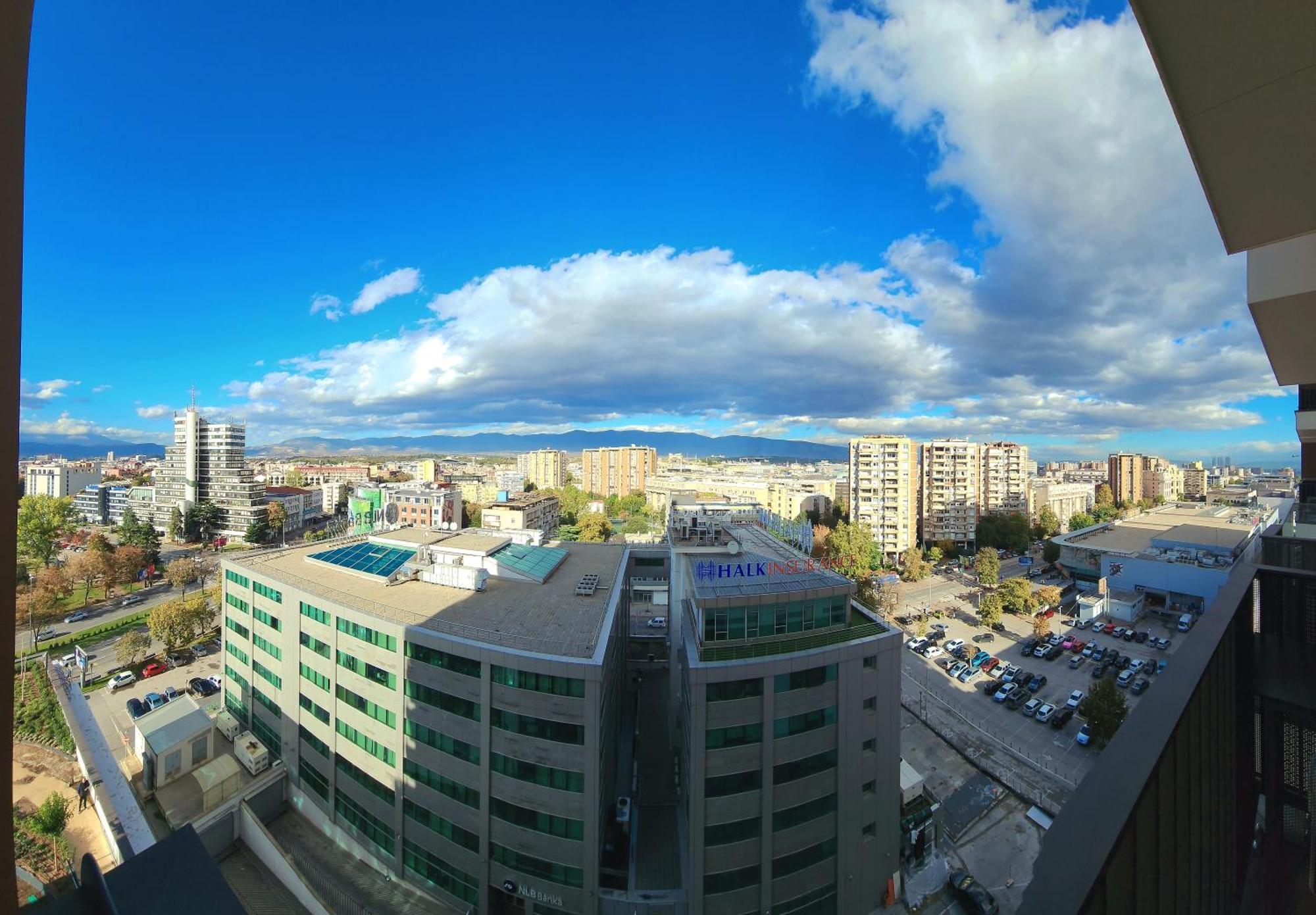 Diamond Residences 10Th Fl. Lux Apt. W/ City View Szkopje Kültér fotó